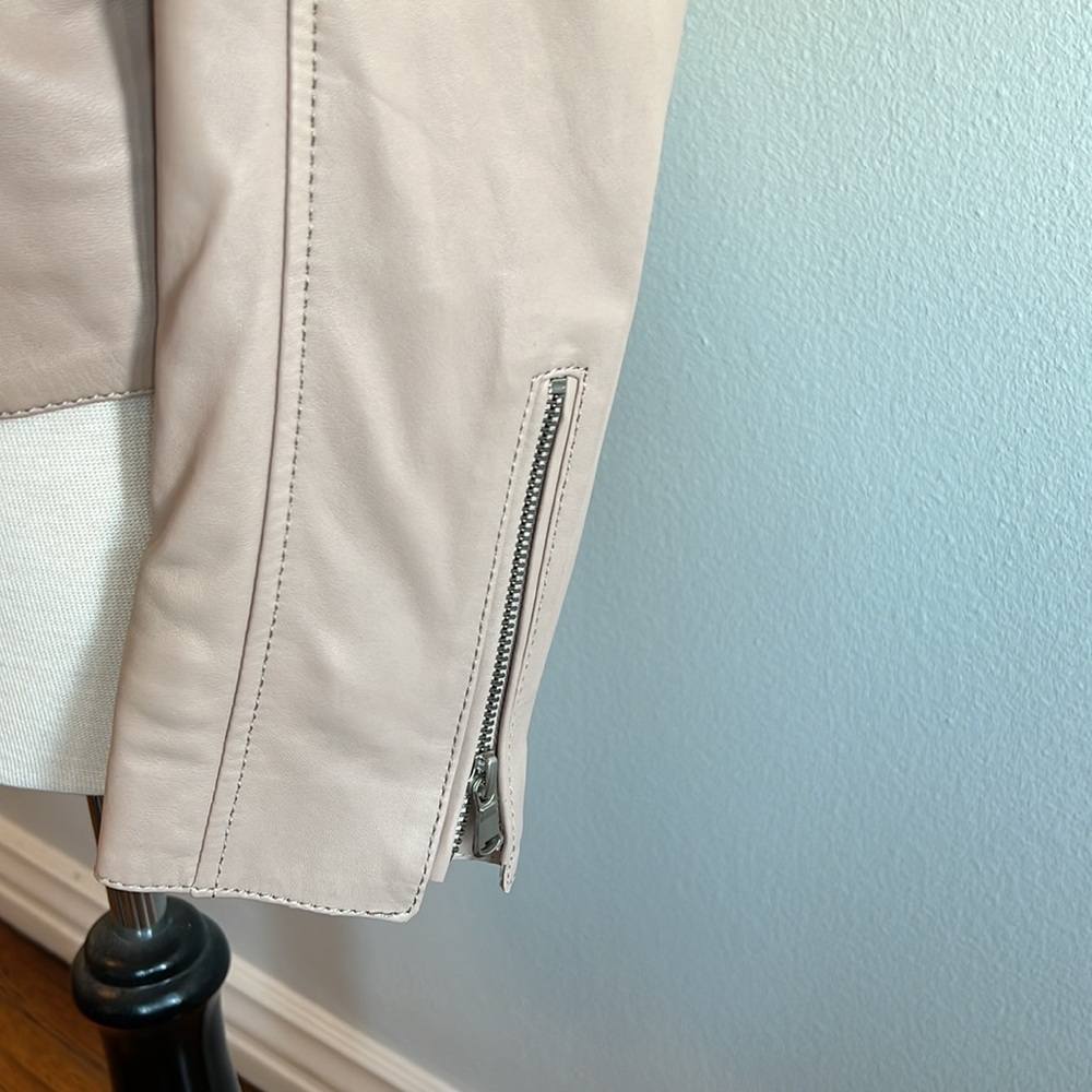 Beautiful Lined Leather Jacket - image 6